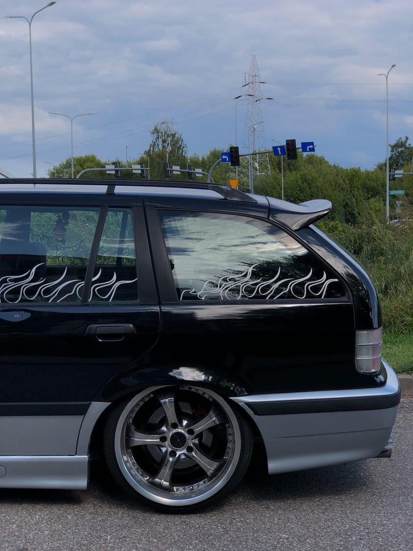 WINDOW FLAMES